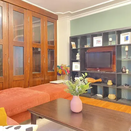 Διαμέρισμα Sleek And Central Flat With Backyard In Sisli *