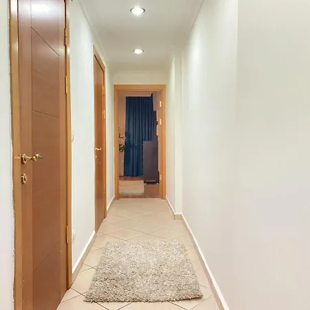 Sleek And Central Flat With Backyard In Sisli Διαμέρισμα *