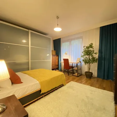 Sleek And Central Flat With Backyard In Sisli Διαμέρισμα *